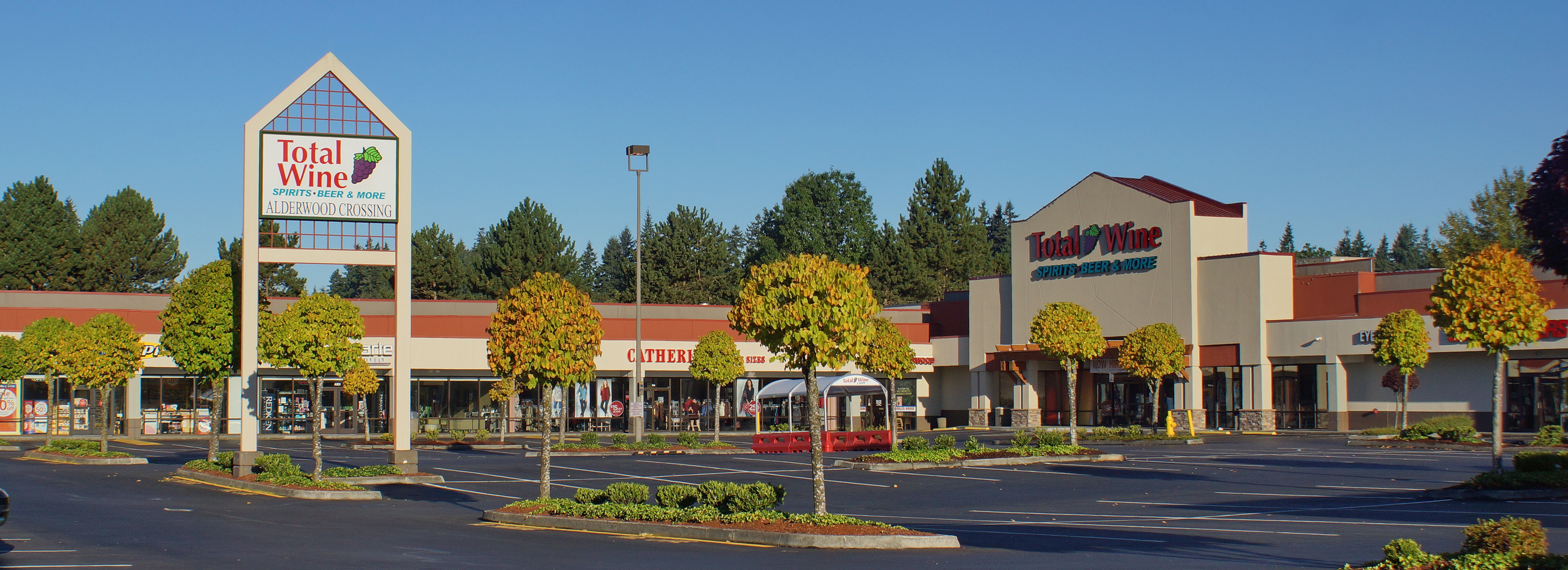 Alderwood Crossing Shopping Center - Seattle, Washington
